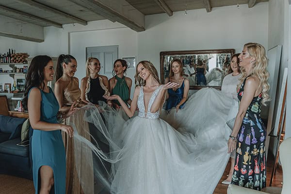 stunning-wedding-athens-lush-florals_07