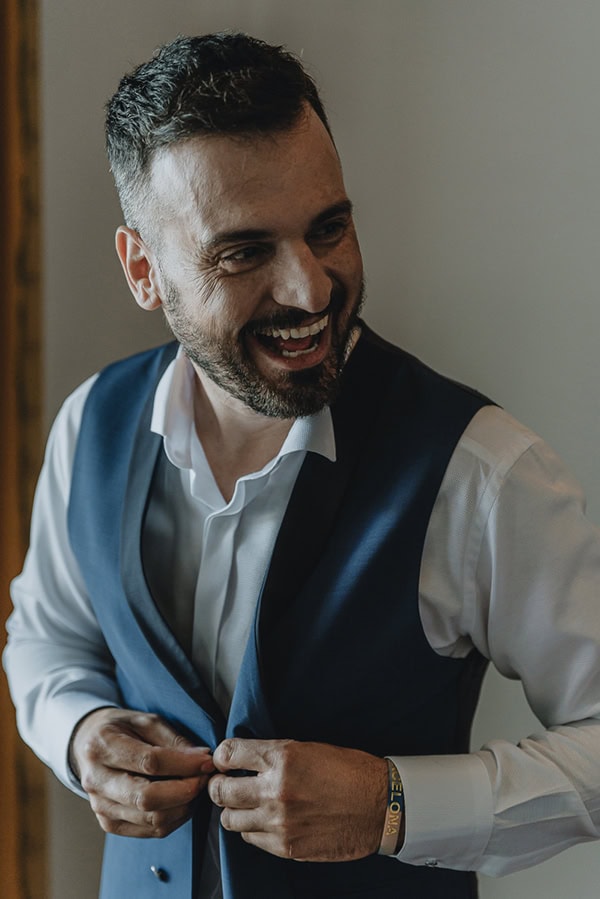 stunning-wedding-athens-lush-florals_15