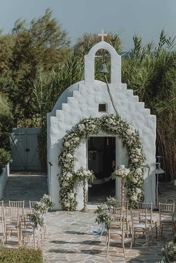 stunning-wedding-athens-lush-florals_18