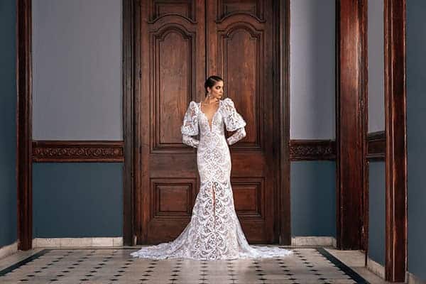 Stylish Costantino φορέματα για μια εκθαμβωτική άκρως θηλυκή νυφική εμφάνιση