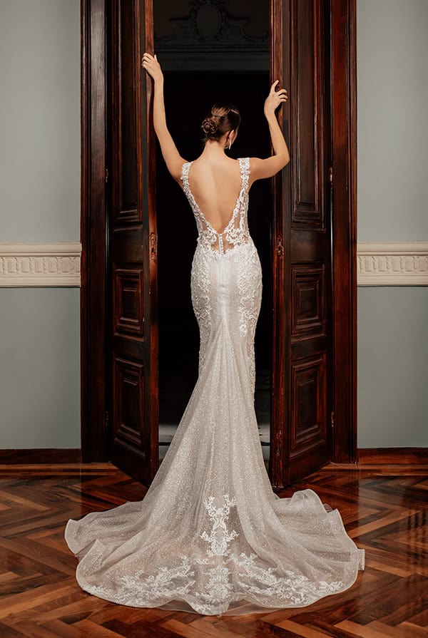 stylish-wedding-dresses-stunning-feminine-bridal-look_05