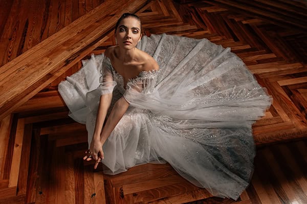 stylish-wedding-dresses-stunning-feminine-bridal-look_06