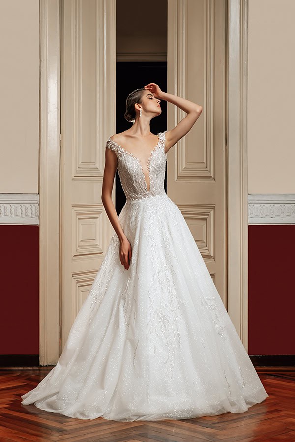 stylish-wedding-dresses-stunning-feminine-bridal-look_17