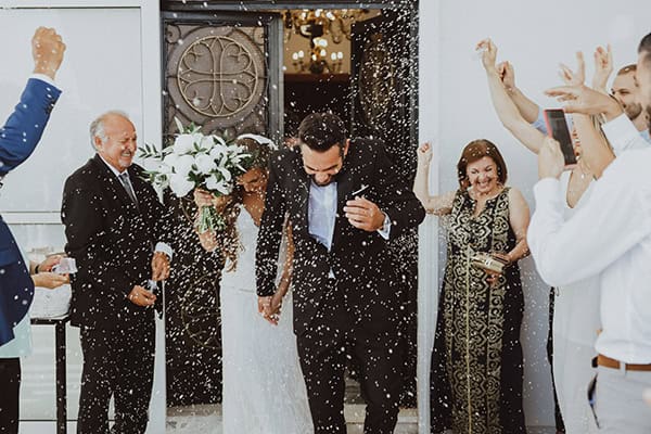 summer-wedding-athens-dressed-white-colors-beautiful-florals_20