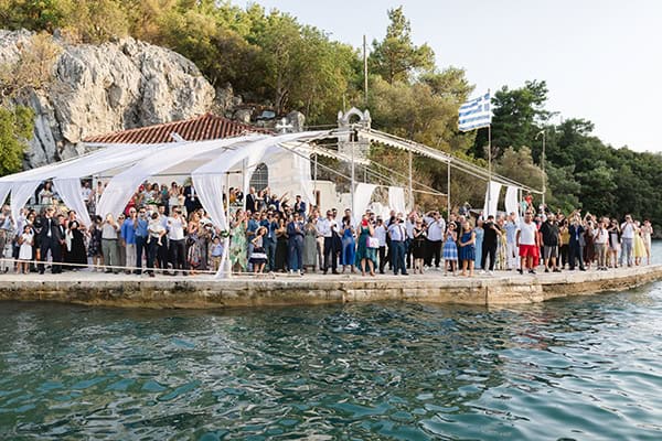 summer-wedding-lefkada-white-roses_12