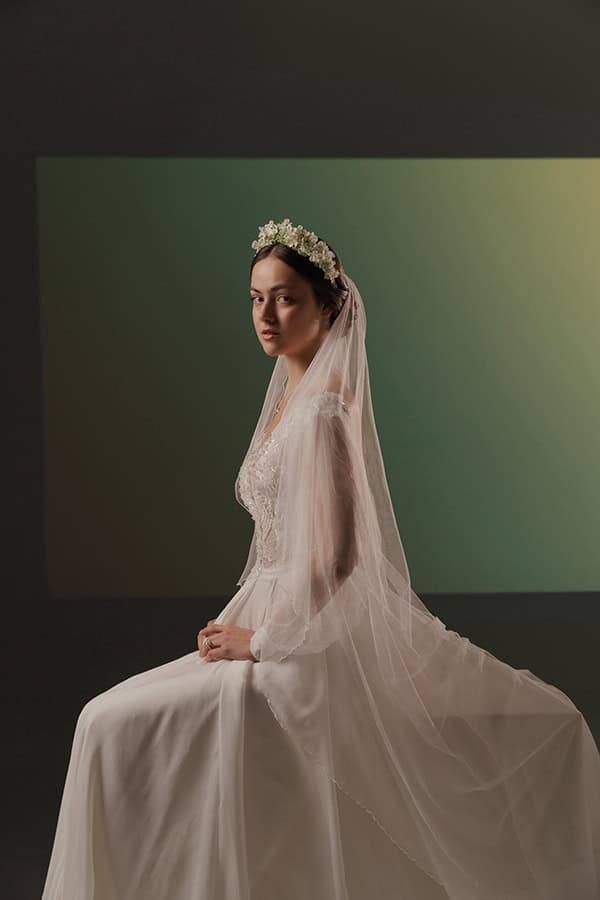 ultra-elegant-wedding-dresses-romantic-details_01x