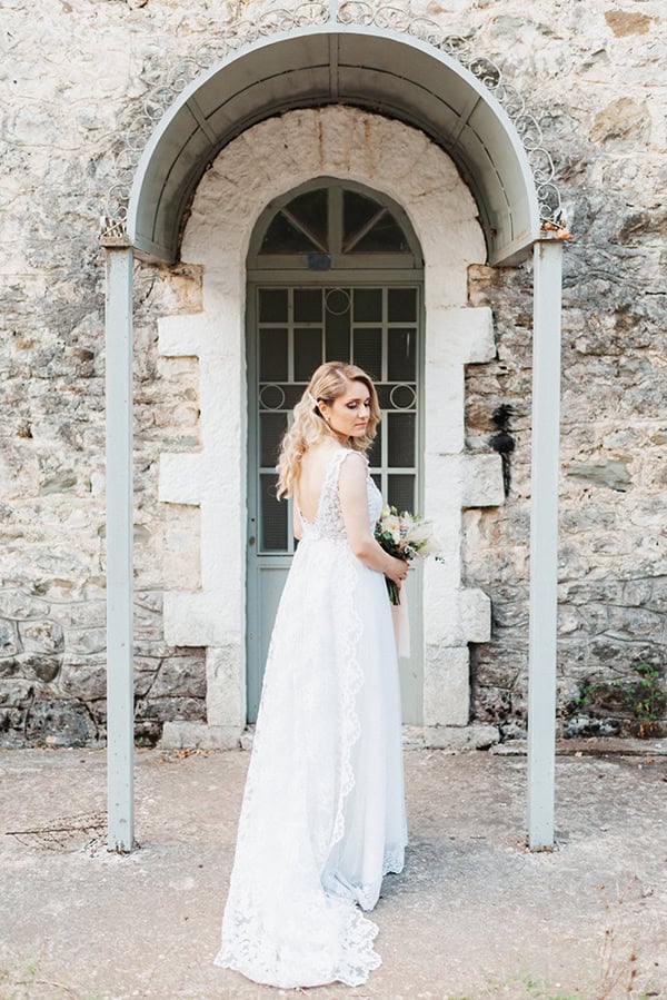 beautiful-fall-wedding-agrinio-romantic-florals_06