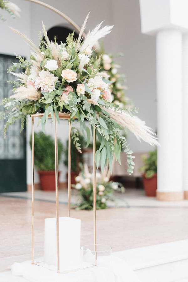 beautiful-fall-wedding-agrinio-romantic-florals_16