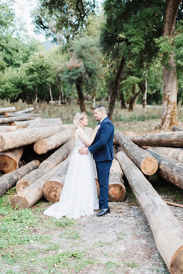 beautiful-fall-wedding-agrinio-romantic-florals_21