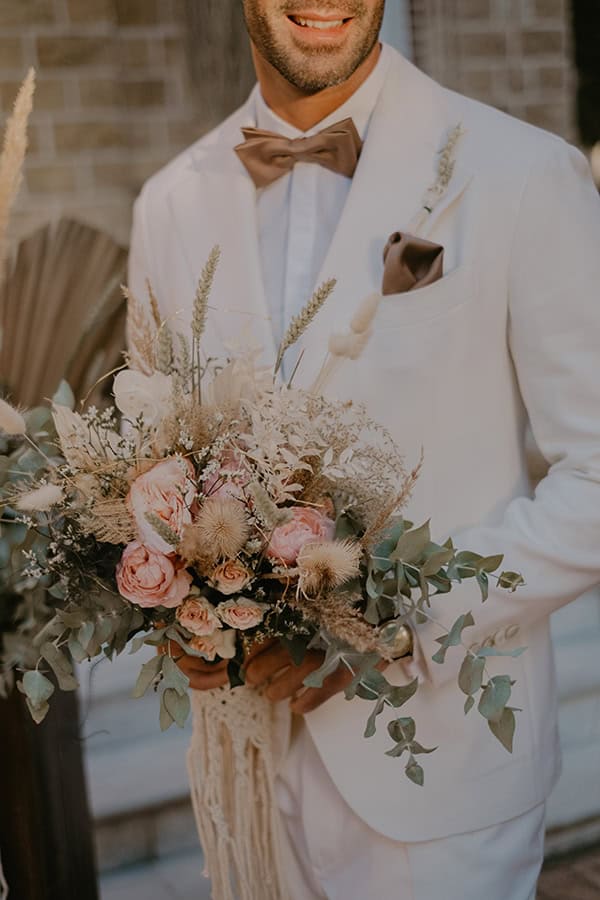 bohemian-fall-wedding-macrame-coral-hues_11