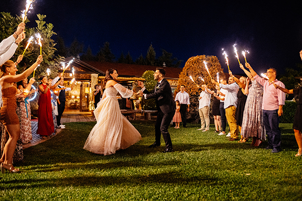 Bohemian καλοκαιρινός γάμος στην Αθήνα με pampas grass │ Πετρίνα & Αλέξανδρος