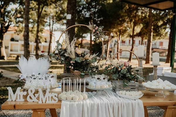 boho-fall-wedding-litochoro-florals-pastel-hues_14