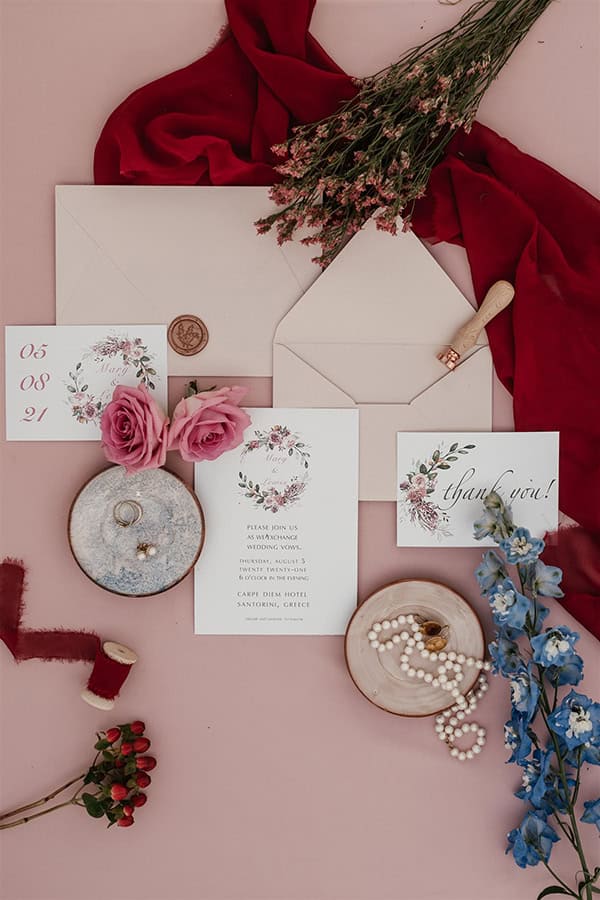 colorful-styled-shoot-santorini-stunning-views-luxurious-details_08