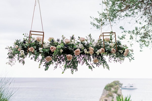 dreamy-summer-wedding-parga-romantic-blooms_14