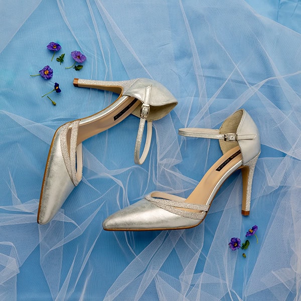 elegant-bridal-shoes-stylish-bridal-look_02x