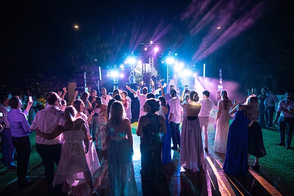 elegant-summer-wedding-golf-prive--luxurious-details_74