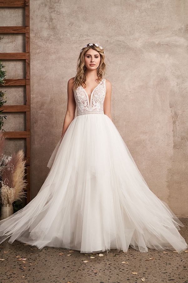 impressive-wedding-gowns-justin-alexander-bridal-look-impressive_18