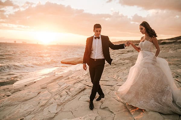 lovely-fall-wedding-nicosia-bougainvillea_02