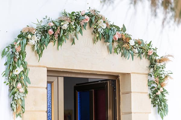 micro-wedding-decoration-ideas-rustic-elements-dusty-pink-details_01