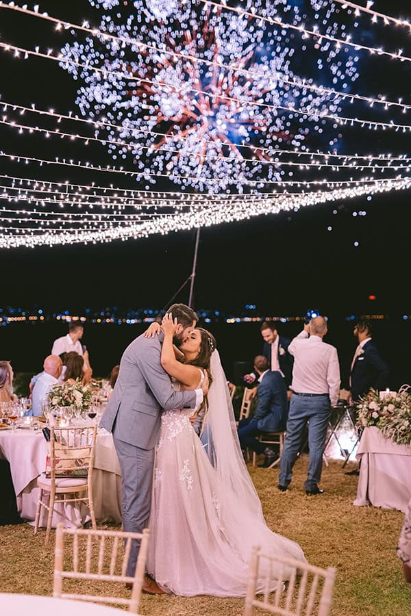 romantic-chic-summer-wedding-island-art-taste_29