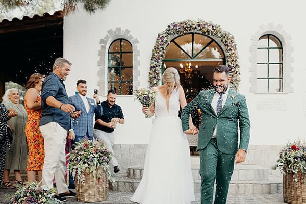 romantic-summer-wedding-komotini-dried-blooms_13