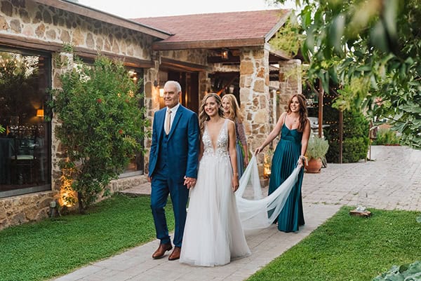 rustic-summer-wedding-lavender-field-flowers_28
