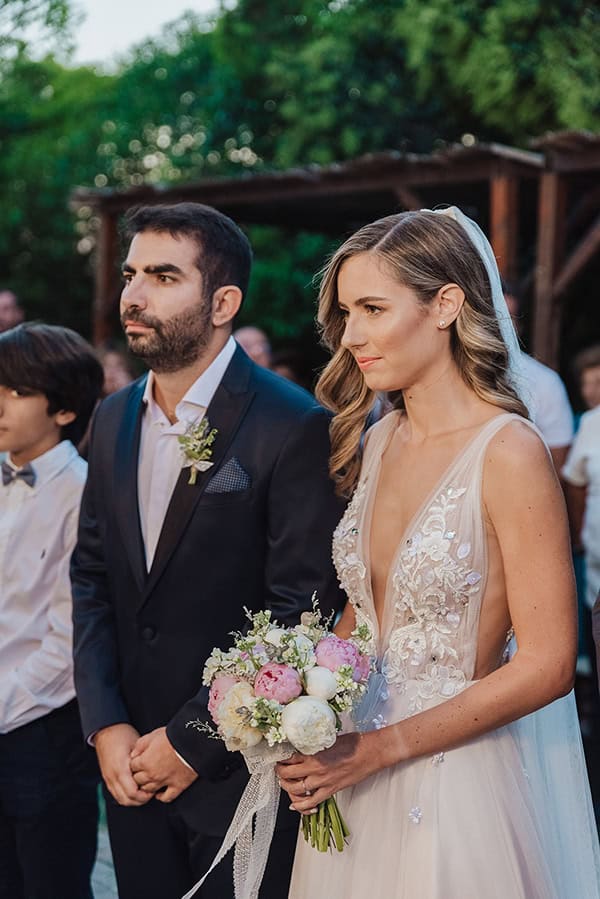 rustic-summer-wedding-lavender-field-flowers_34