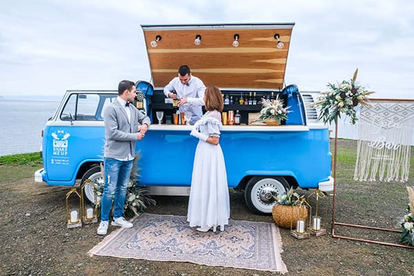 special-idea-retro-style-bar-catering-wedding-wedding-party_02