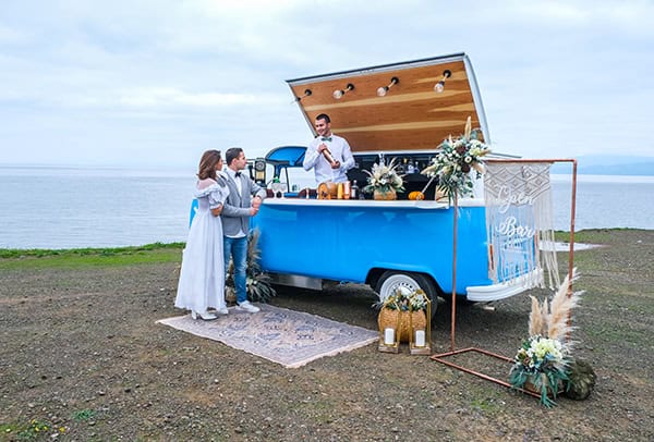 special-idea-retro-style-bar-catering-wedding-wedding-party_03