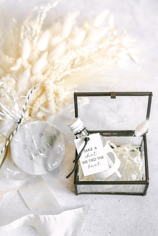 stylish-civil-wedding-dried-flowers_12