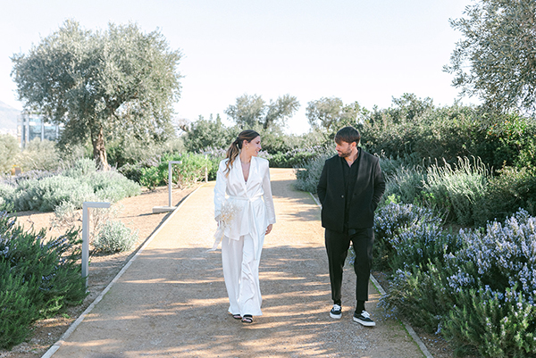 stylish-civil-wedding-dried-flowers_24