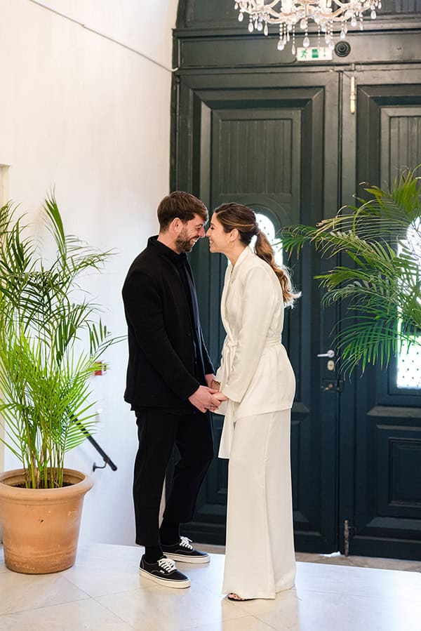 stylish-civil-wedding-dried-flowers_33