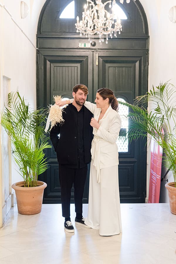 stylish-civil-wedding-dried-flowers_34