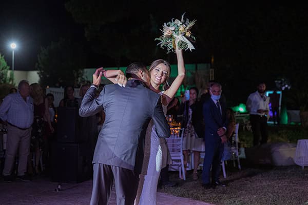 summer-wedding-athens-beautiful-florals_41