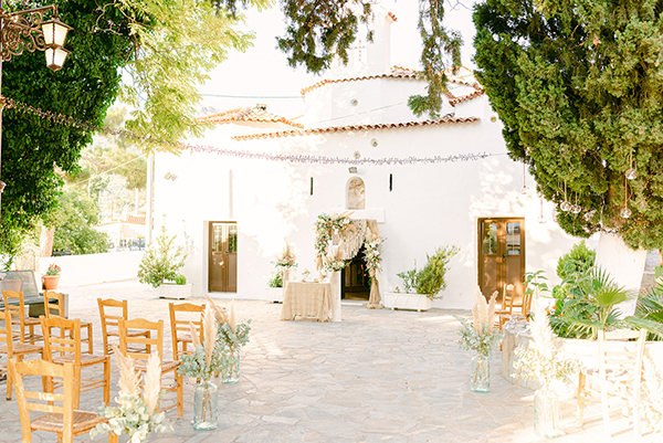 bohemian-summer-wedding-macrame-creations-stunning-floral-design_18