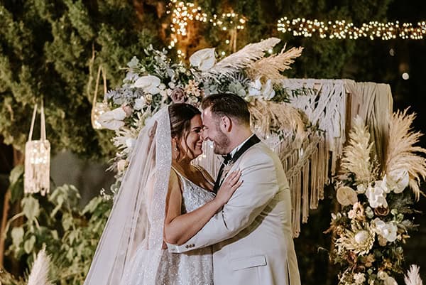 bohemian-summer-wedding-macrame-creations-stunning-floral-design_45