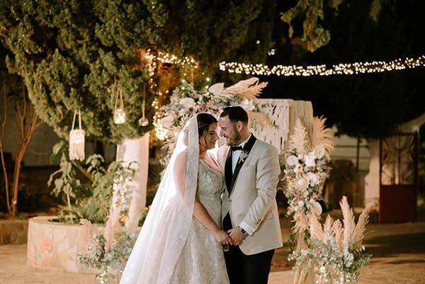 bohemian-summer-wedding-macrame-creations-stunning-floral-design_46