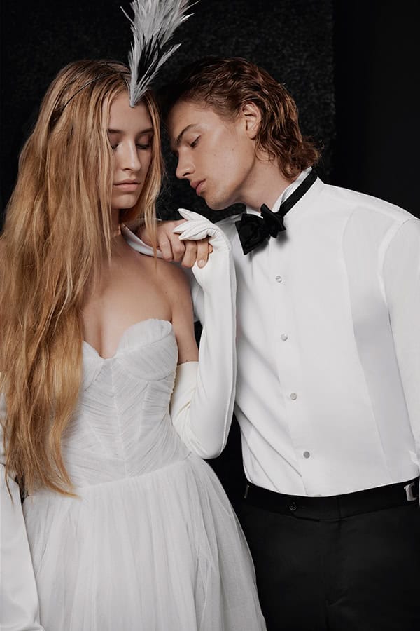 breathtaking-vera-wang-wedding-gowns-stunning-bridal-look_21x