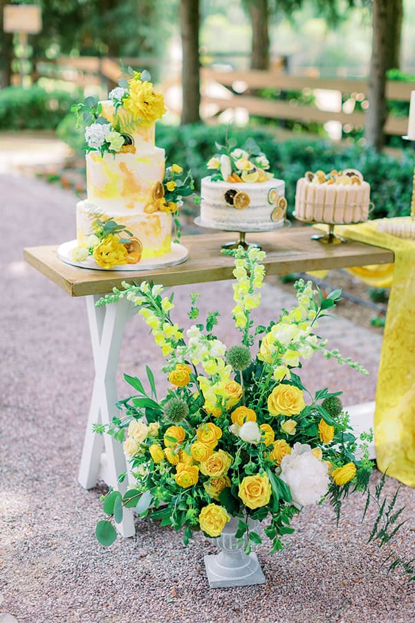 bright-citrus-inspired-styled-shoot-yellow-shades_14x