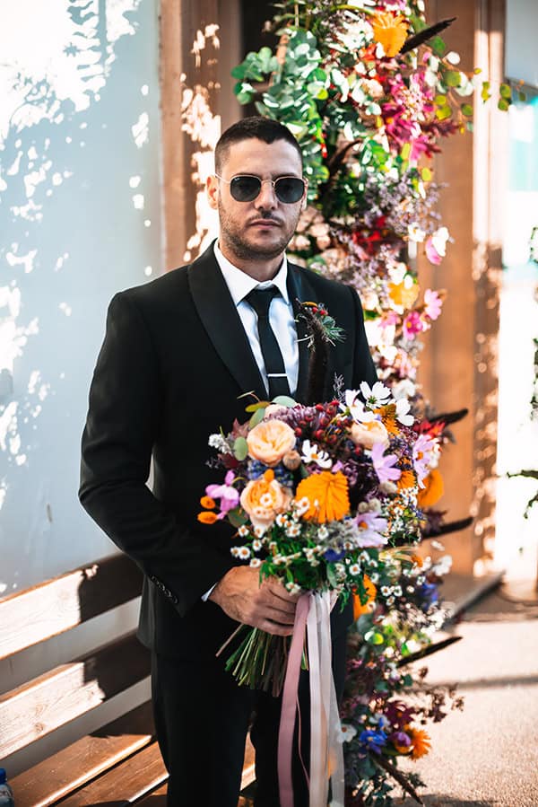 fancy-summer-wedding-nicosia-modern-colorful-details_11