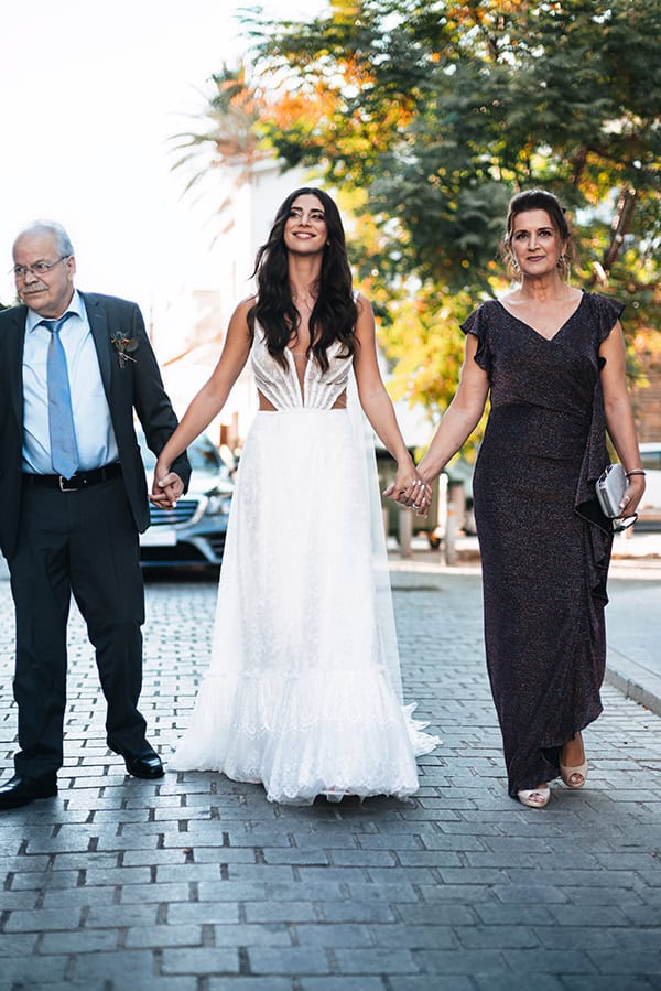 fancy-summer-wedding-nicosia-modern-colorful-details_12x