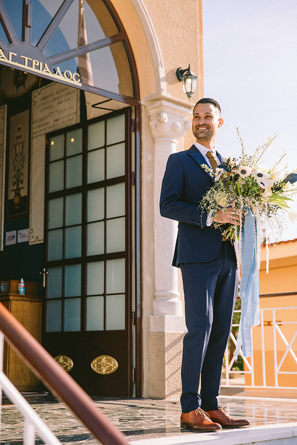 insanely-pretty-wedding-with-anemones-most-romantic-details_06x