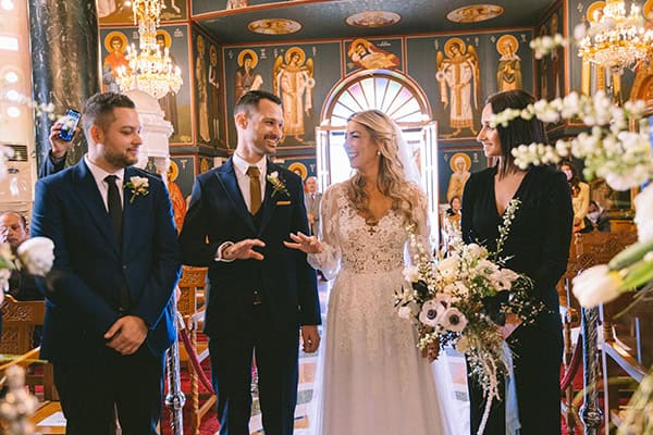 insanely-pretty-wedding-with-anemones-most-romantic-details_07x