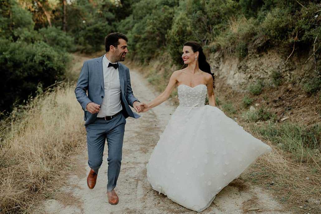 Ρομαντική day after φωτογράφιση στη φύση με τα πιο τρυφερά στιγμιότυπα │ Ελένη & Θοδωρής