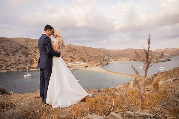 romantic-fall-wedding-trikala-white-tones_03