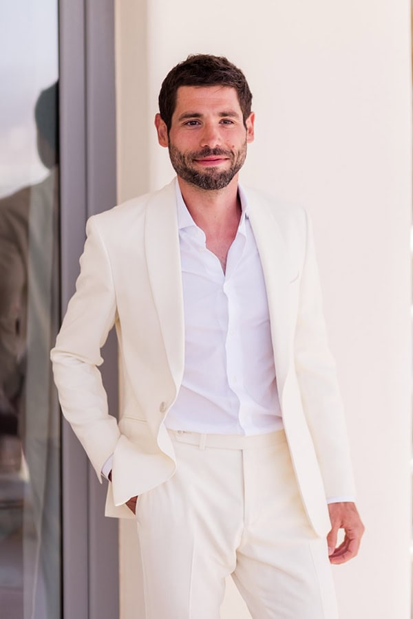 stunning-destination-wedding-naxos-olives-white-flowers_15