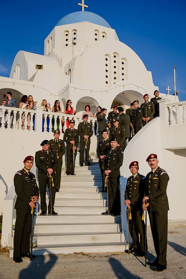 stunning-military-wedding-romantic-details_12