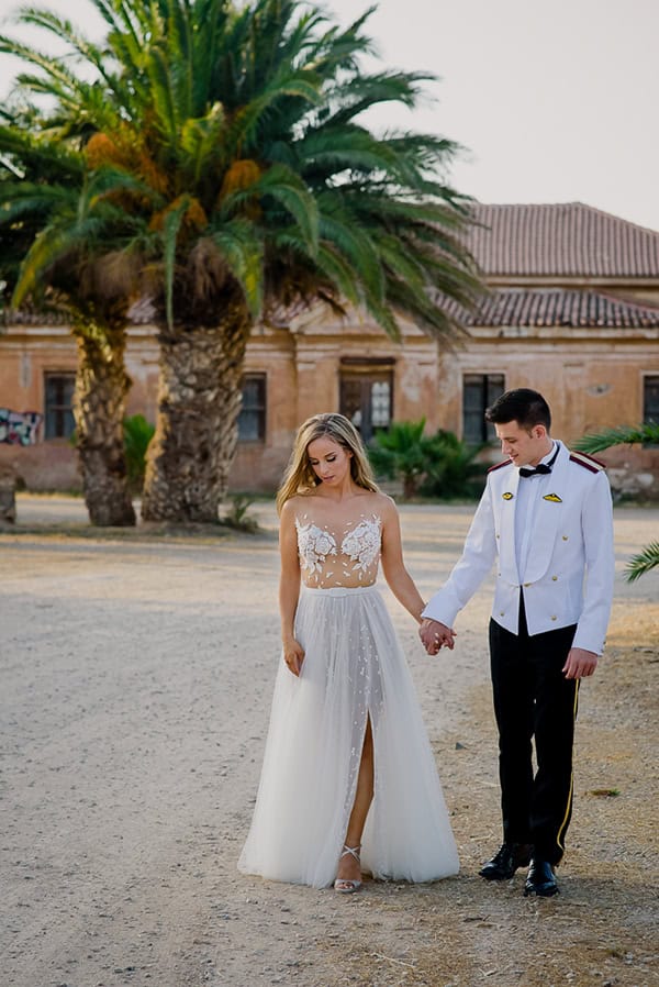 stunning-military-wedding-romantic-details_23