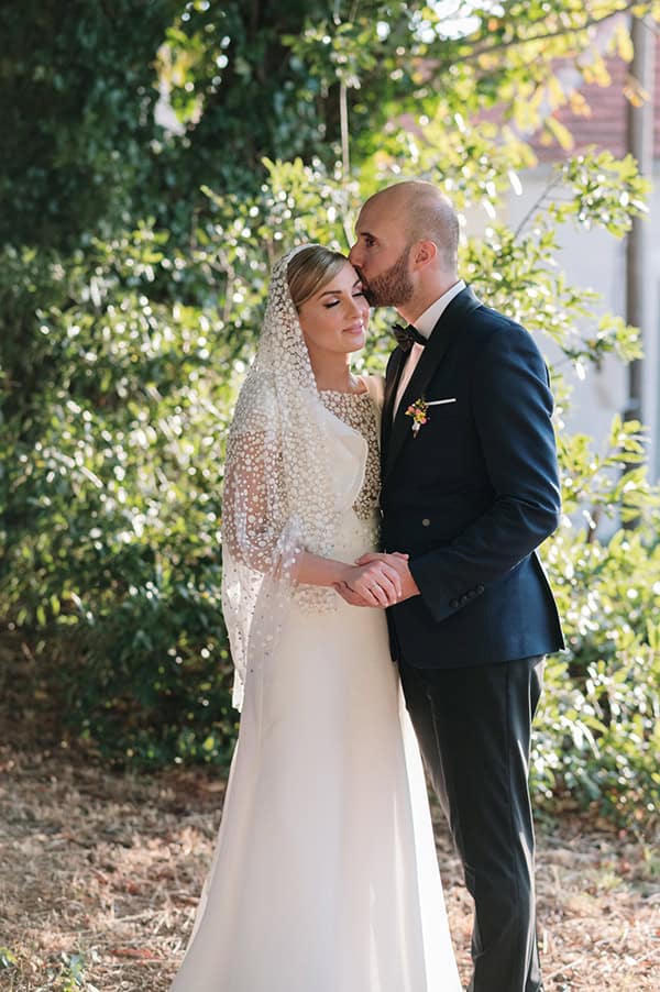 stylish-wedding-portaria-hues-terracotta_17