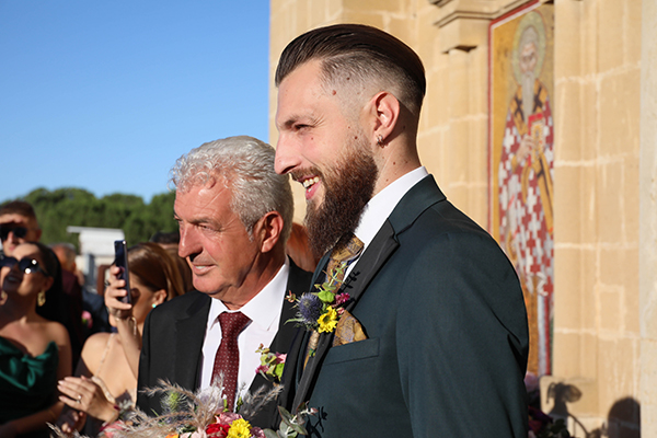 beautiful-fall-wedding-nicosia-florals-vivid-colors_16
